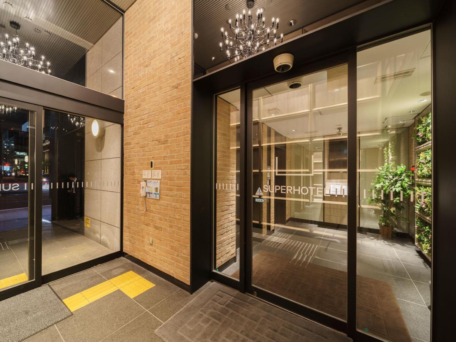 Super Hotel Yokohama Kannai Esterno foto